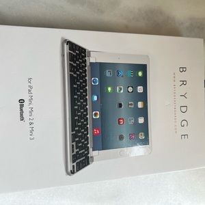iPad mini keyboard in box